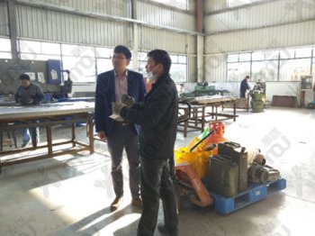 華謀咨詢?yōu)槟常C(jī)械加工行業(yè)）公司進(jìn)行現(xiàn)場(chǎng)打造輔導(dǎo)